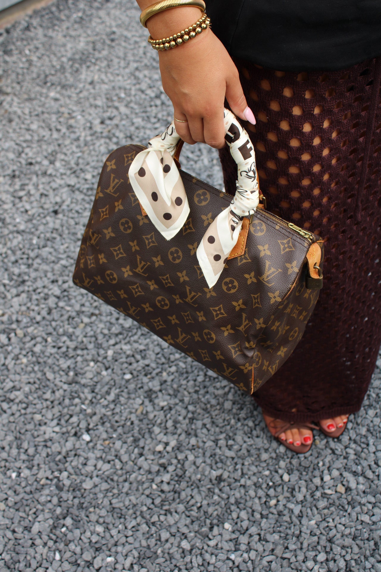 Scarf brownie