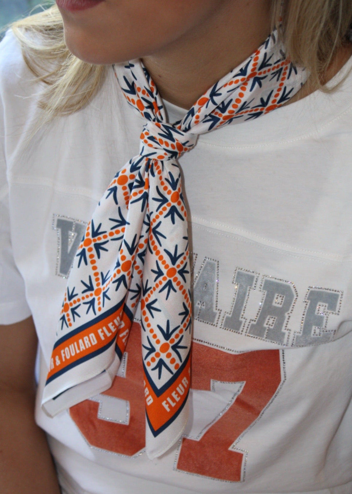 Scarf spritz time